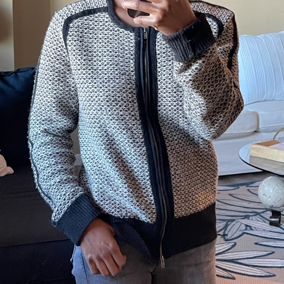 J.Crew Women Black Wool Cardigan. Size Small - Picture 3 of 7